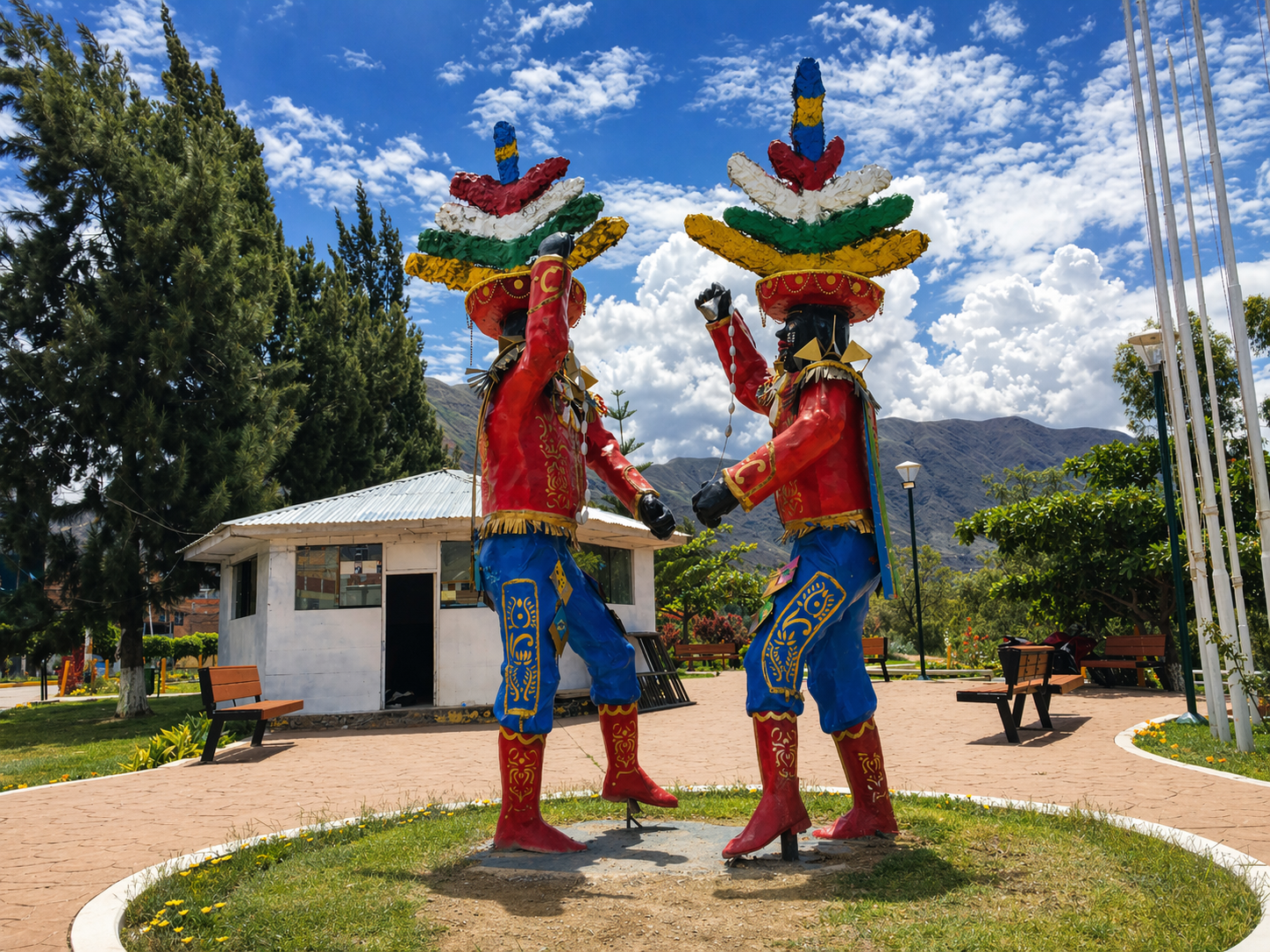 Vista de estatua de los negritos de Huánuco